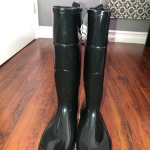 Black rain boots! Never worn!